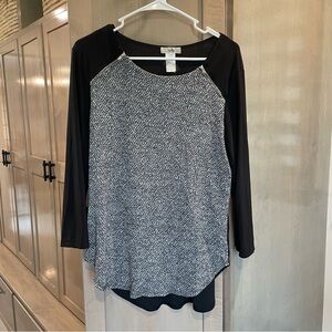 Black and Gray Women's Top